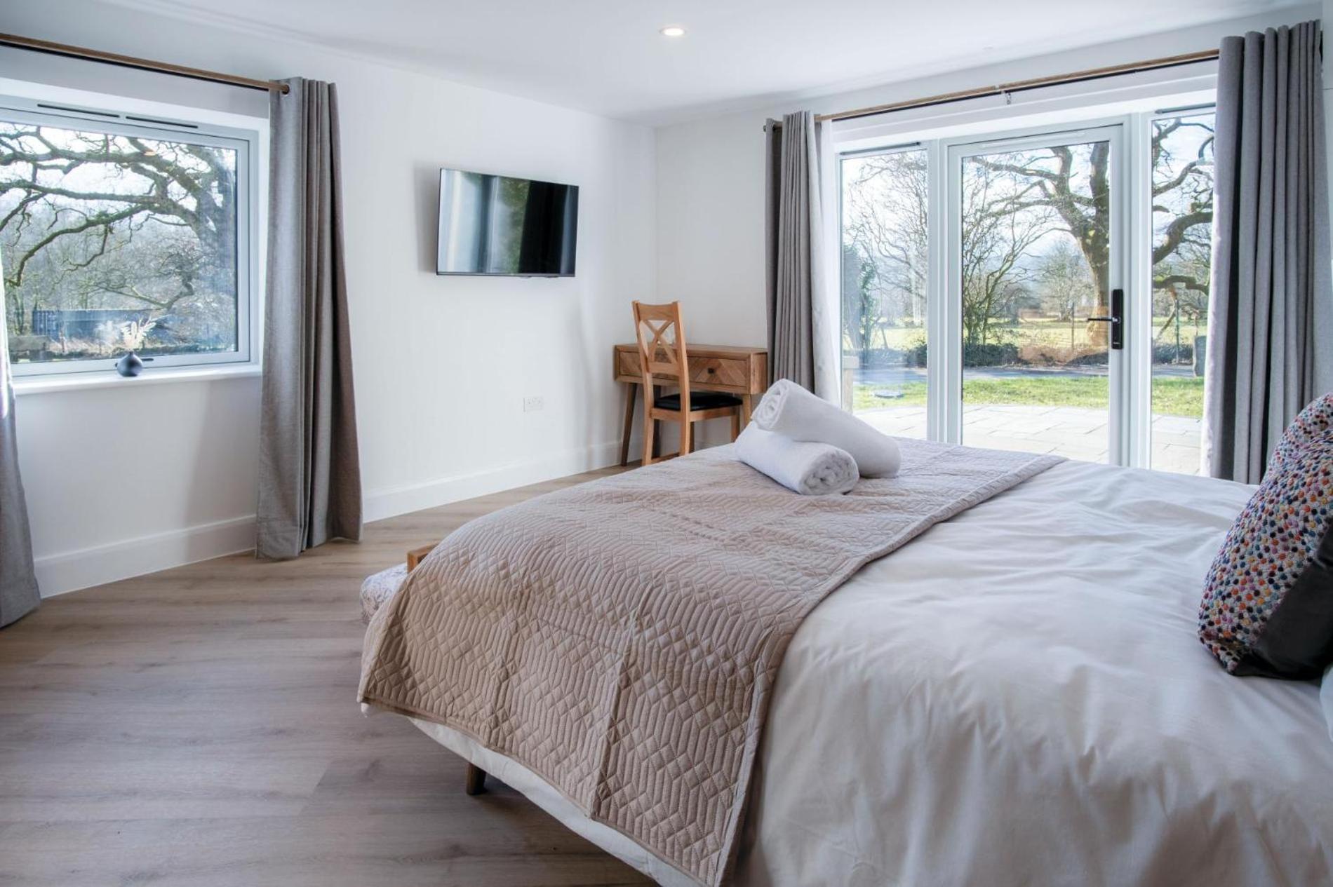 Suite 9 - Sleeping Giant Hotel - Pen Y Cae Inn Brecon Buitenkant foto